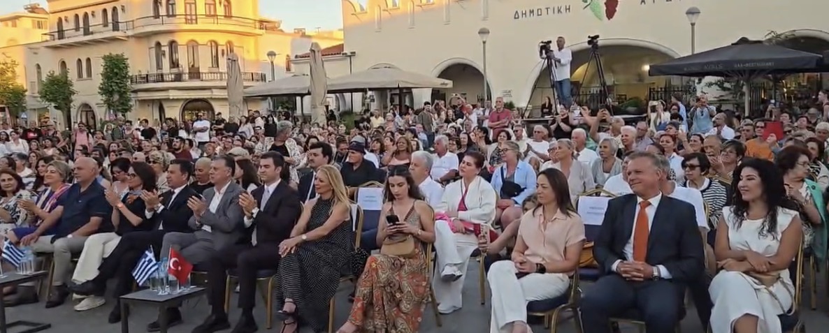 Muğla ve Bodrum Belediye Başkanları Kos Adası’ndaki ‘İki Yaka’ Şenliğinde