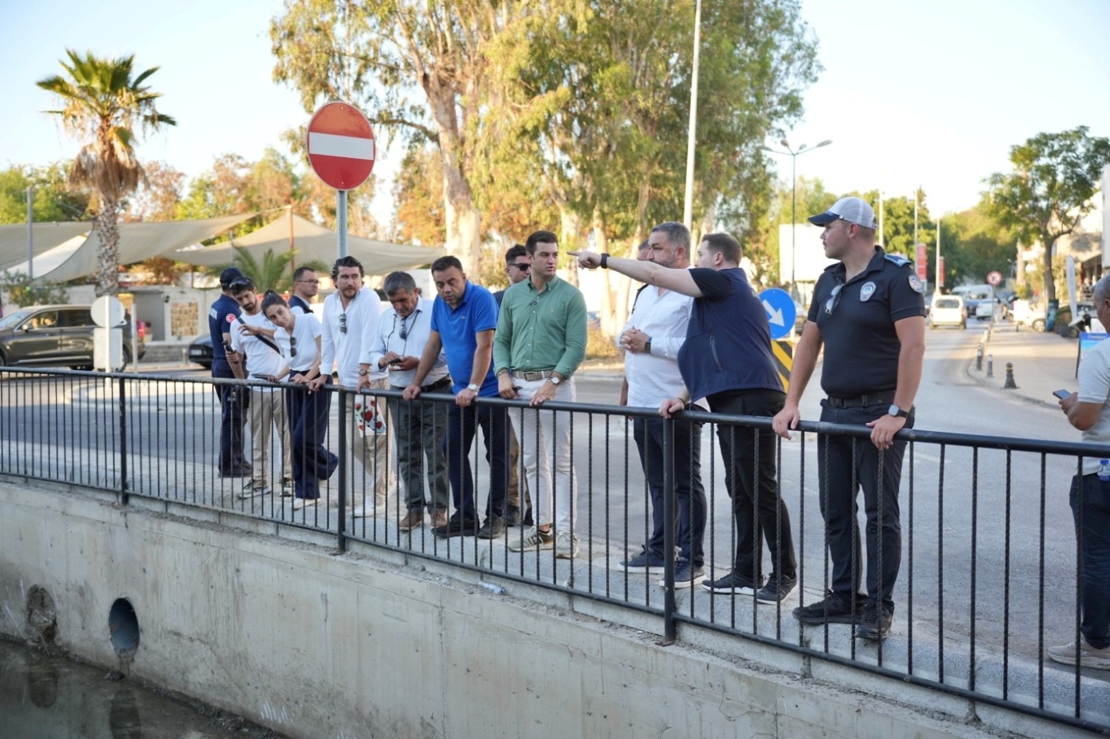 Başkan Mandalinci Yalıkavak’ta sahada 