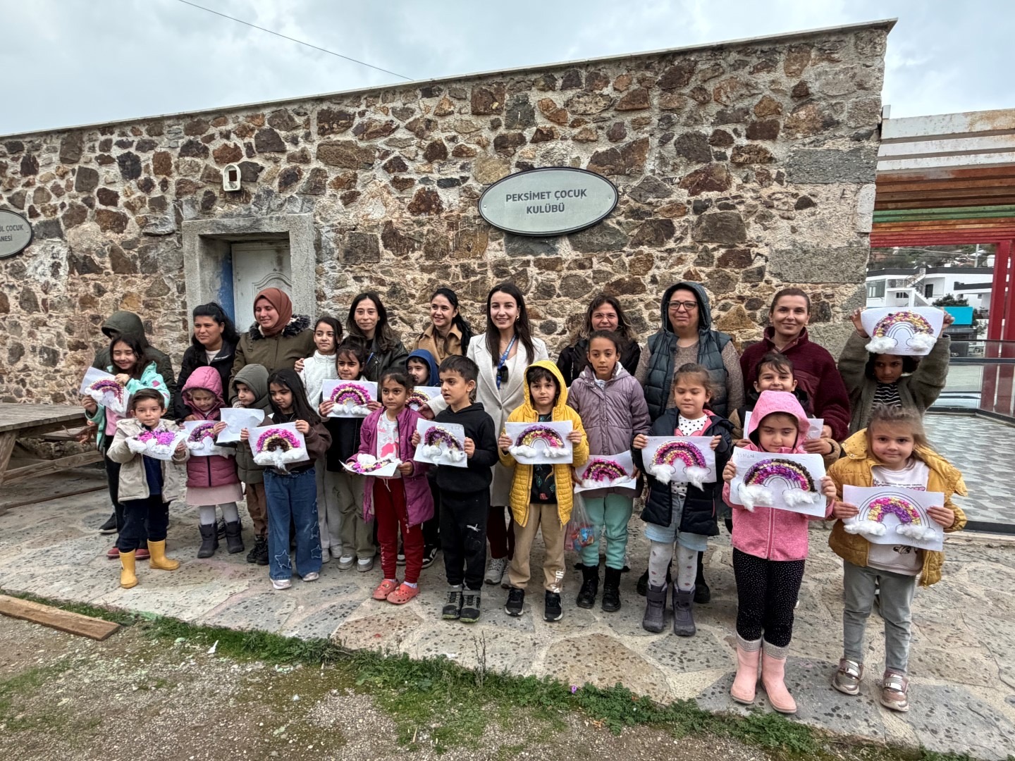 Gökkuşağı Sanat Atölyesi Çocuklardan Yoğun İlgi Gördü