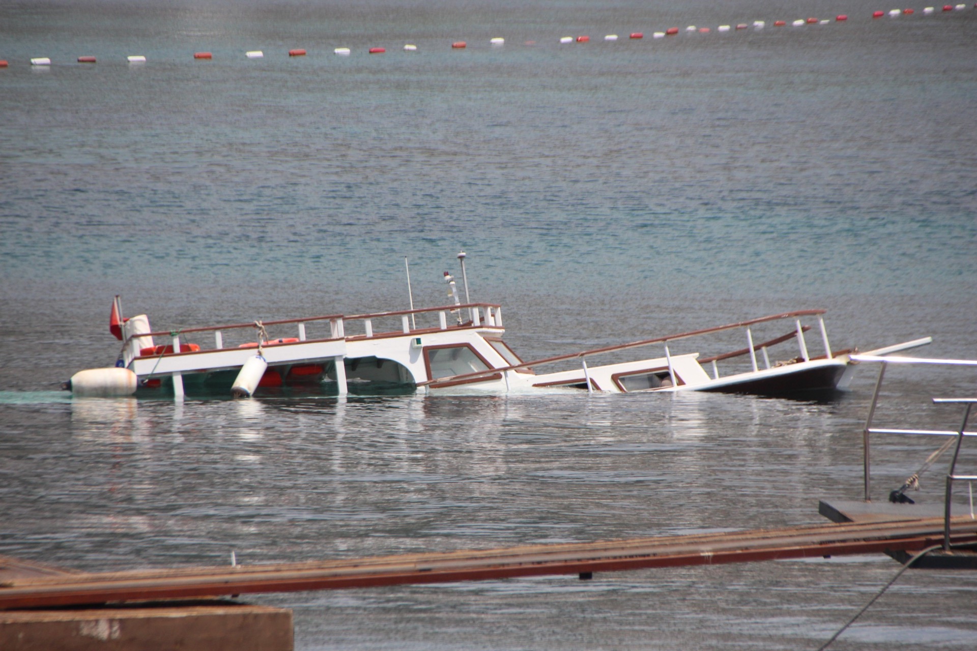 Bodrum’da su alan tekne battı 