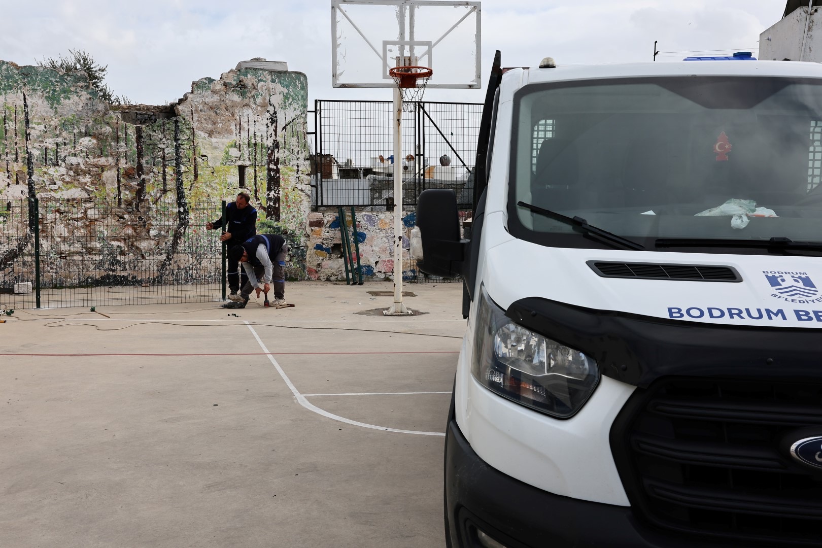 Belediyeden Okullara Bakım ve Onarım Desteği