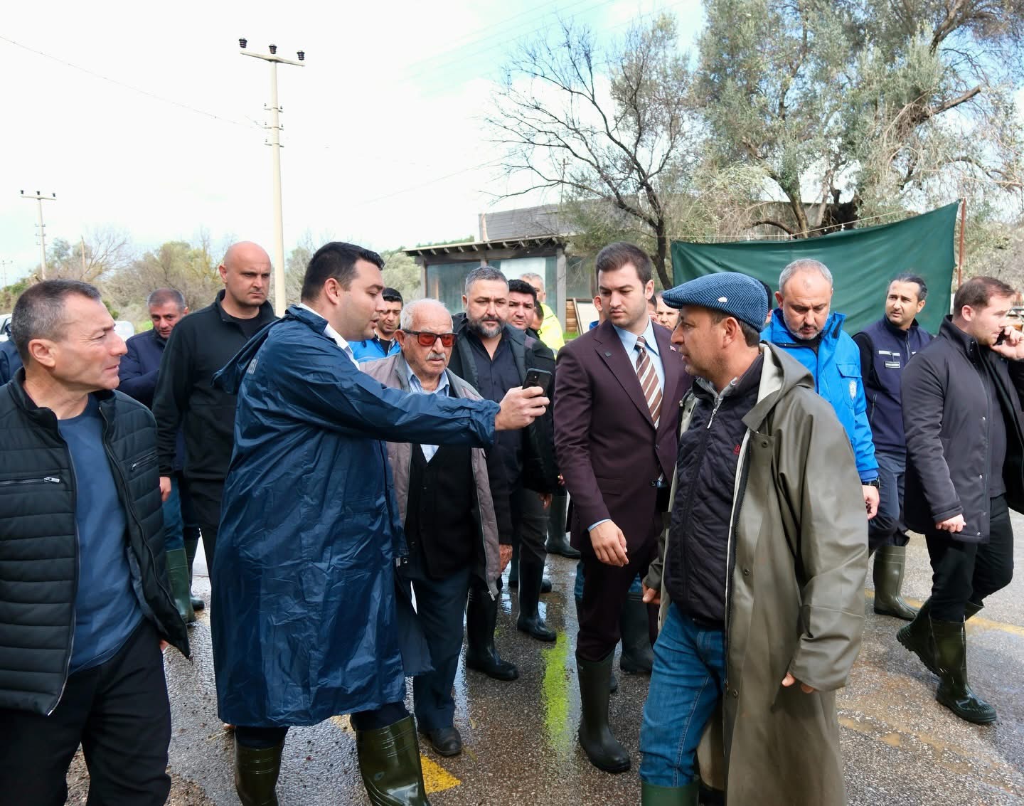 Bodrum’da Sağanak Alarmı: Yollar Kapandı, İş Yerlerini Su Bastı