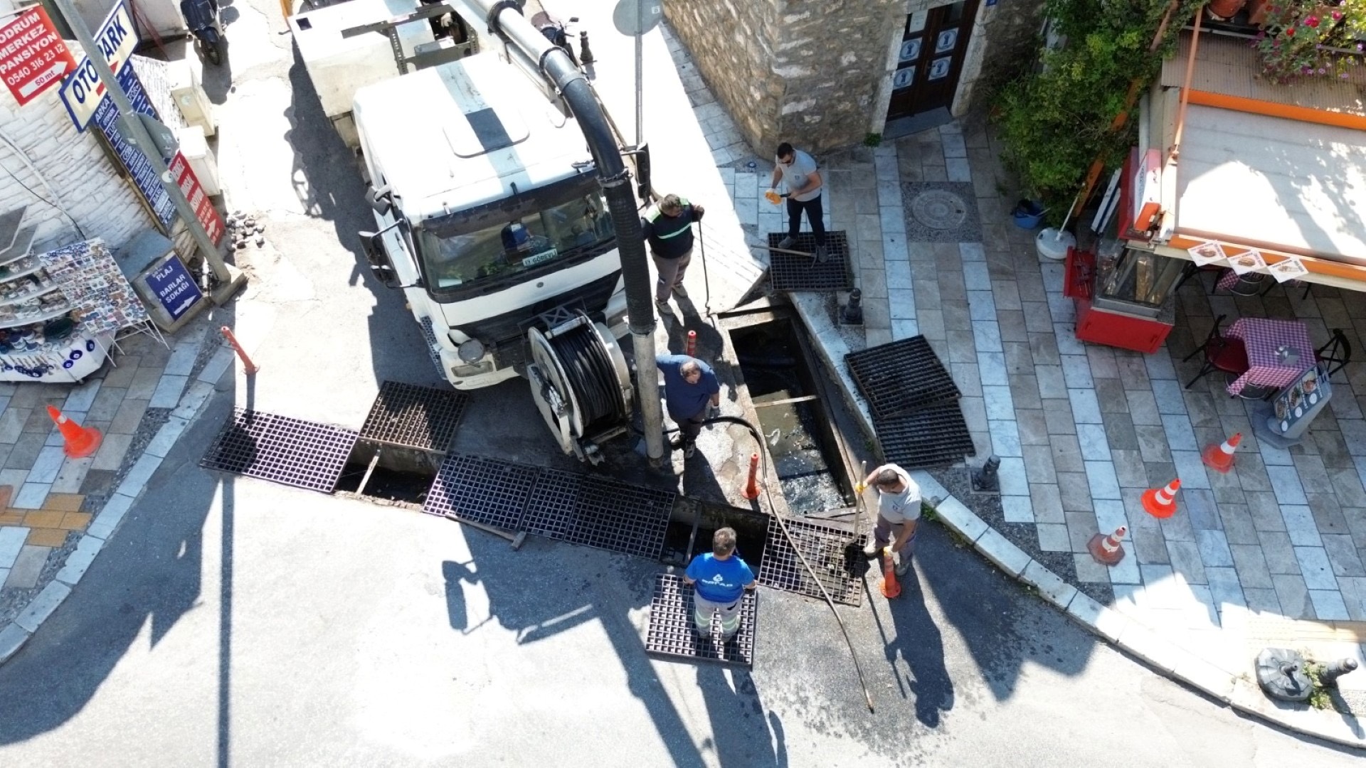Bodrum’da Mazgal ve Yağmur Suyu Hattı Temizliği Sürüyor