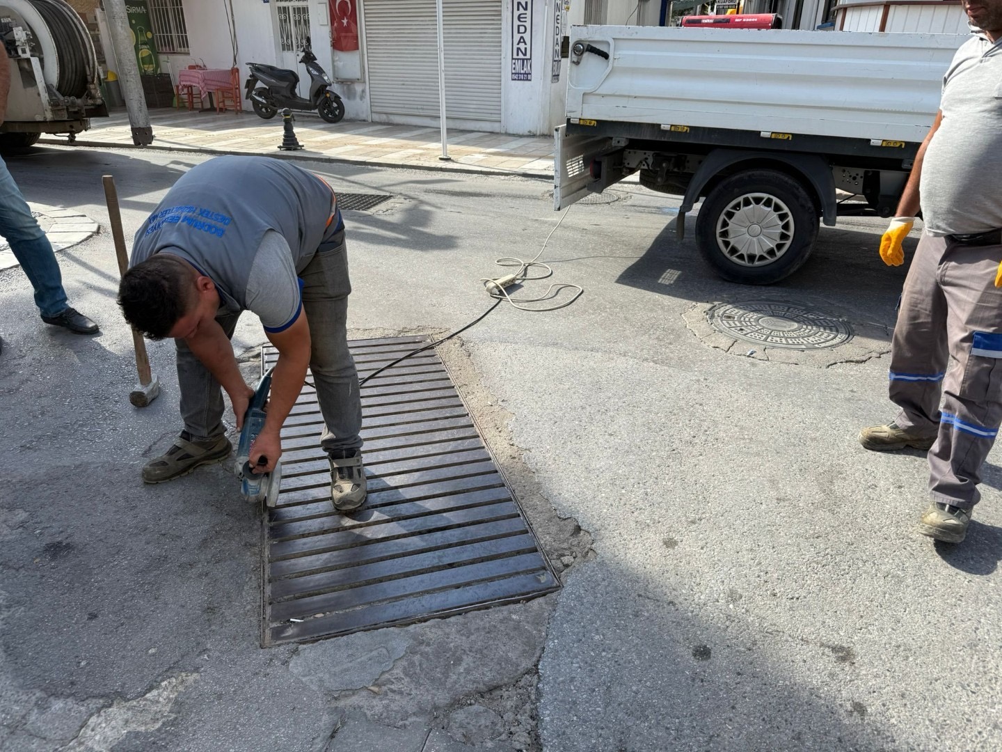 Bodrum’da Mazgal ve Yağmur Suyu Hattı Temizliği Sürüyor