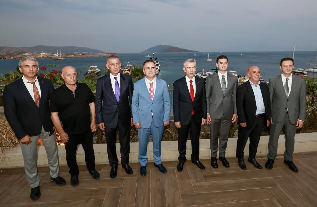 Bodrum’da Futbolun Paydaşları Yeni Sezon Öncesi Bir Araya Geldi