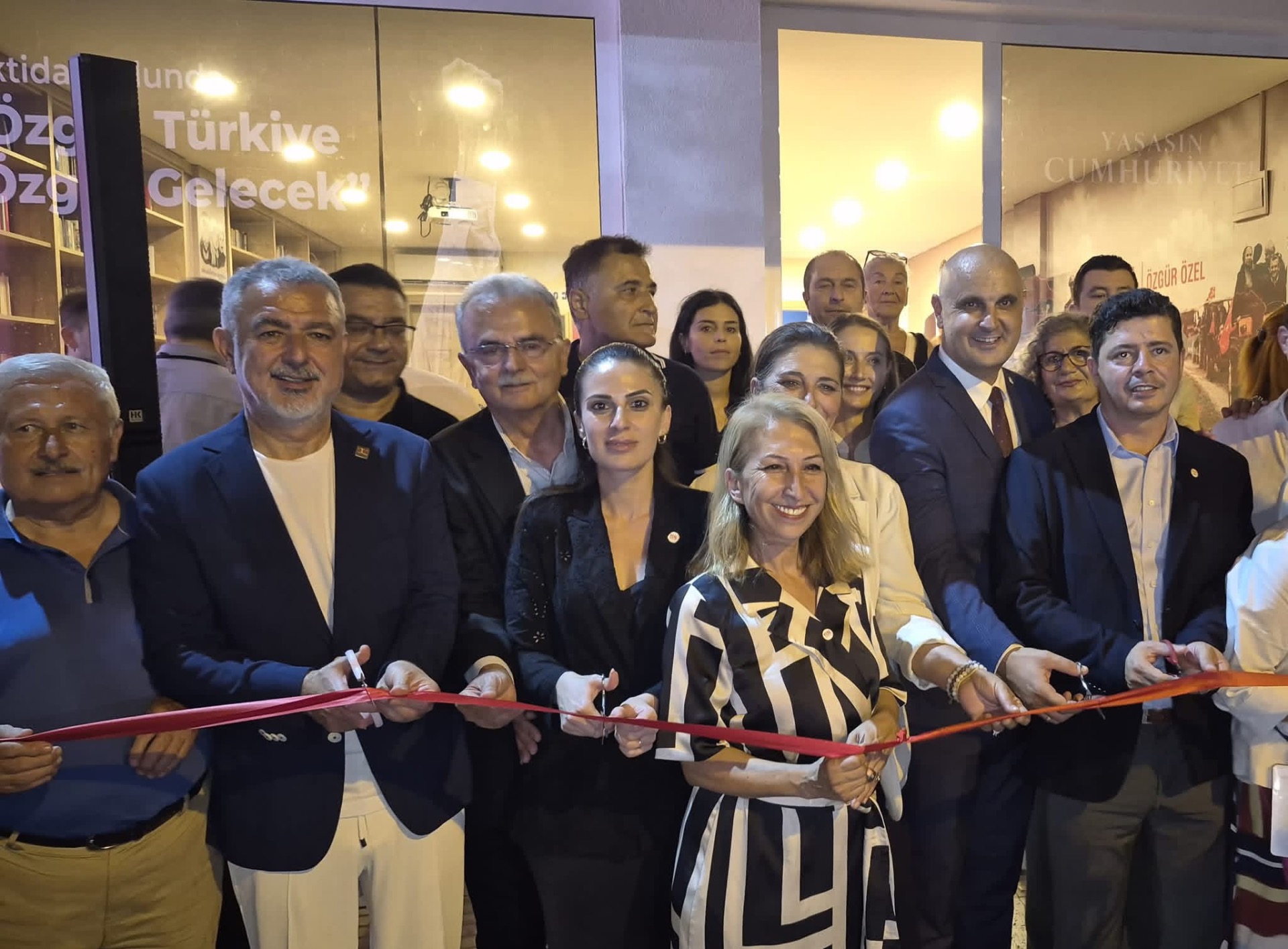 YENİ Parti Bodrum İlçe Başkanlığı Yeni Hizmet Binasına Kavuştu