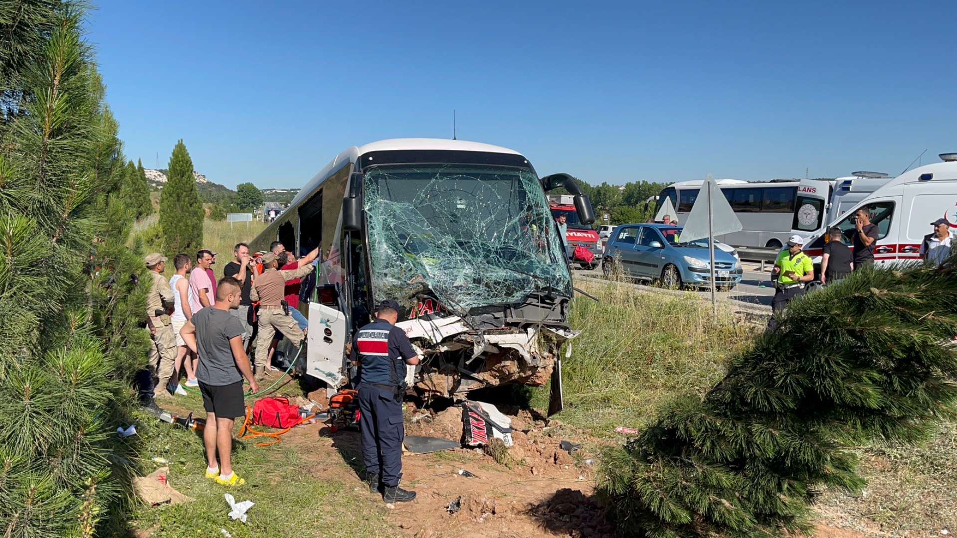 Eskişehir’e giden Bodrum otobüsü yoldan çıktı: 35 yaralı