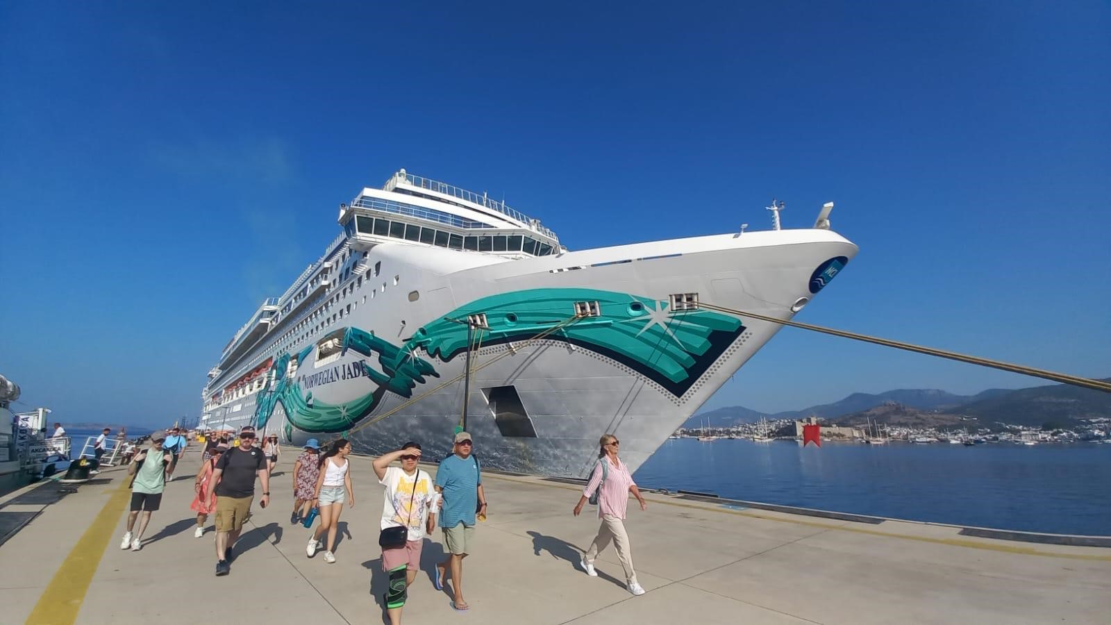 Norwegian Jade Bodrum’a 2 bin 658 yolcu getirdi