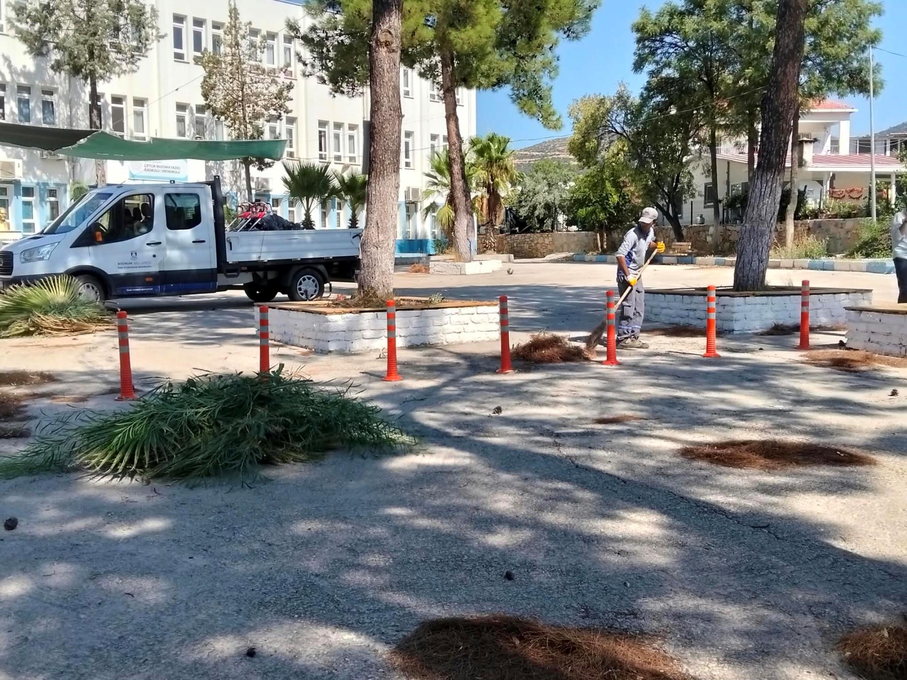 Bodrum’da Ot Temizliği Çalışmaları Sürüyor