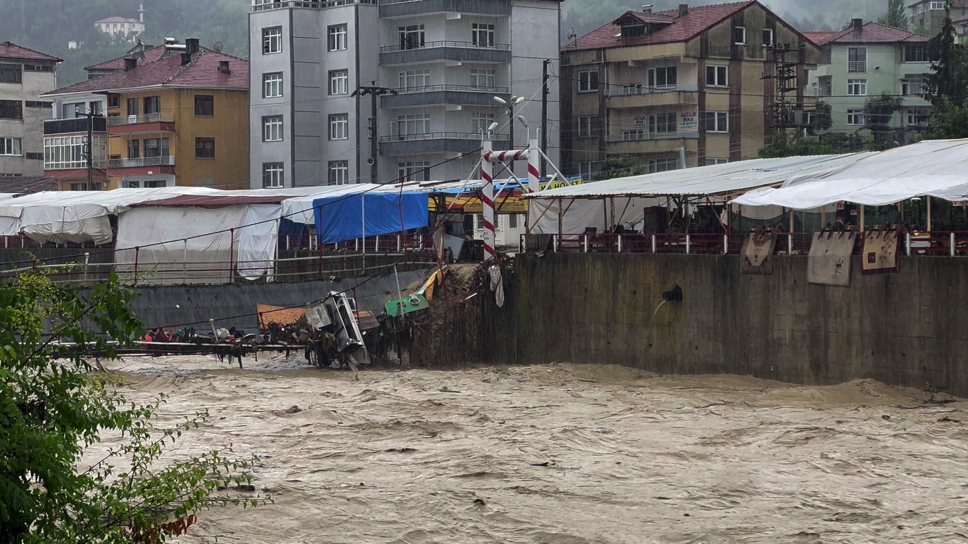  Uzmanından büyükşehirlere altyapı uyarısı