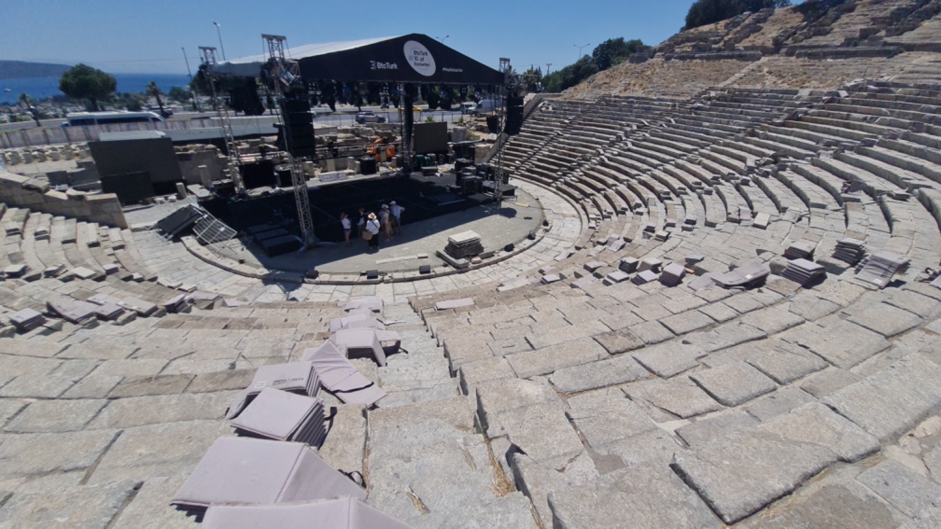 Bodrum Antik Tiyatro'daki konserlere tepki: ‘Orası antik tiyatro, bir gazino değil’