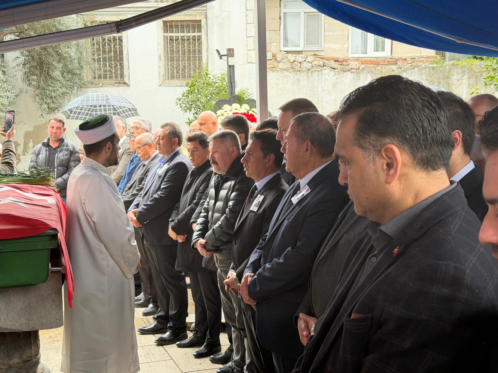 Zeki Çakıroğlu Son Yolculuğuna Uğurlandı