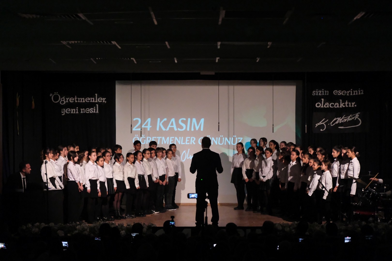 Bodrum’da 24 Kasım Öğretmenler Günü Kutlandı