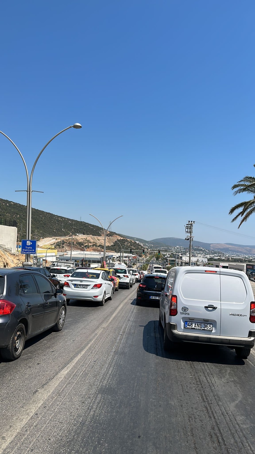 ‘Bodrum’da trafik kaosu’ Duyan var mı???