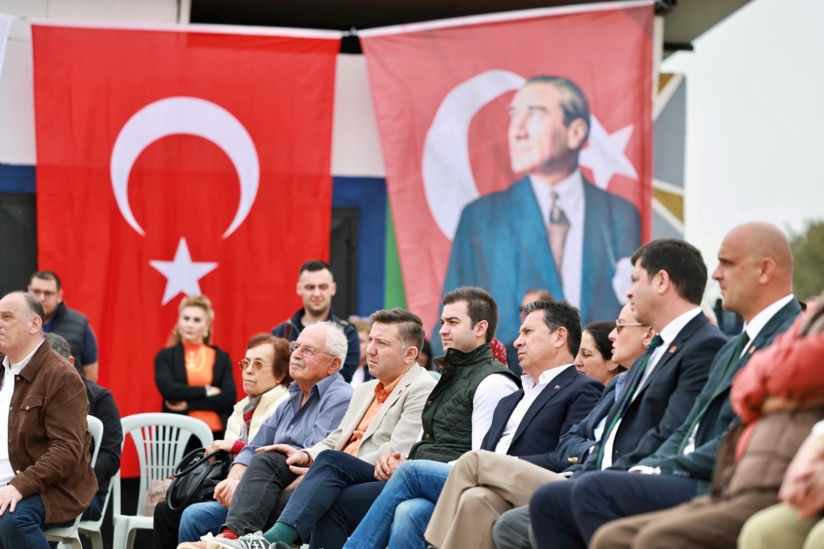 ‘Üreten Bodrum Buluşması’nda üreticilere fide dağıtıldı 