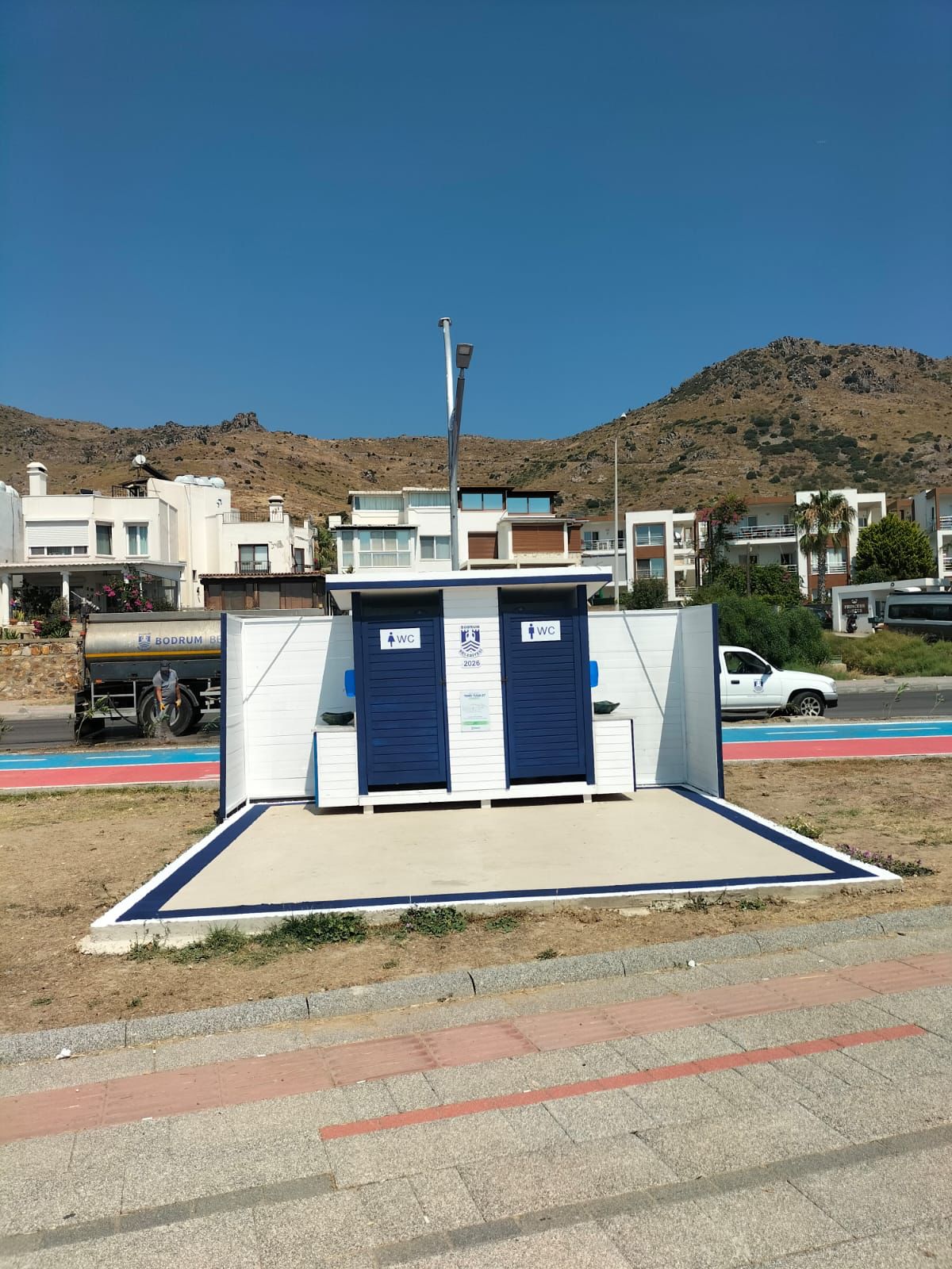 Bodrum’un Cadde ve Sokakları Mavi Beyaza Boyanıyor