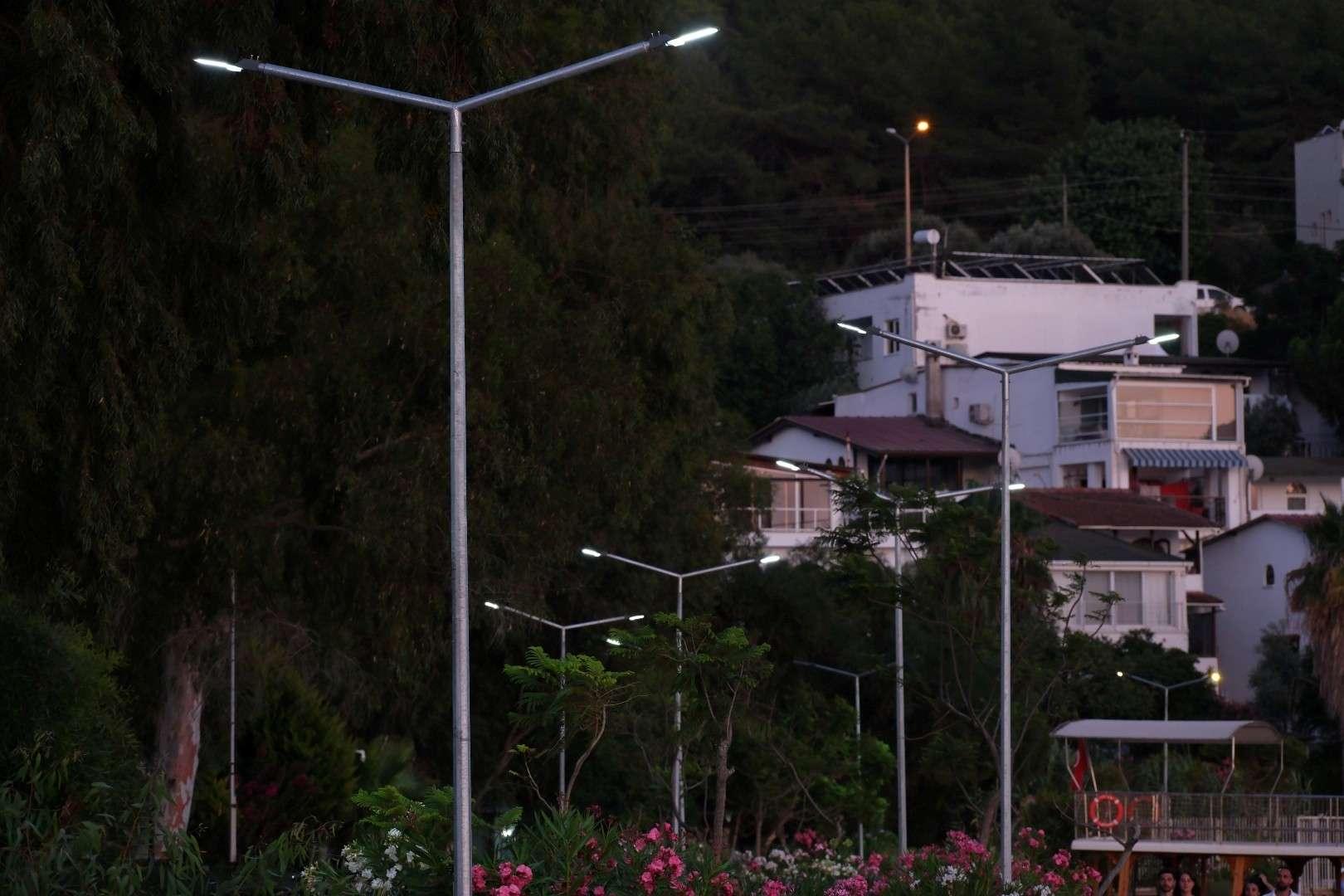 Bodrum’da sokak lambaları yenileniyor 