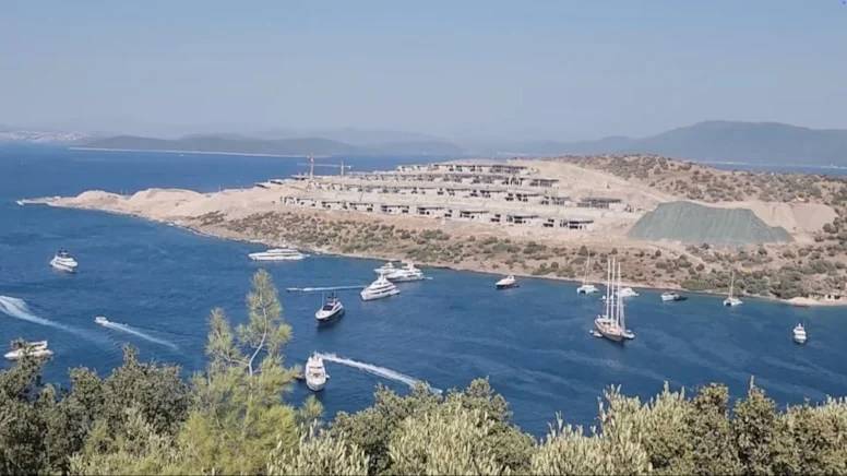 İddia: Cengiz Holding, Cennet Koyu’nda şimdi de denizi doldurarak marina inşaatına başladı