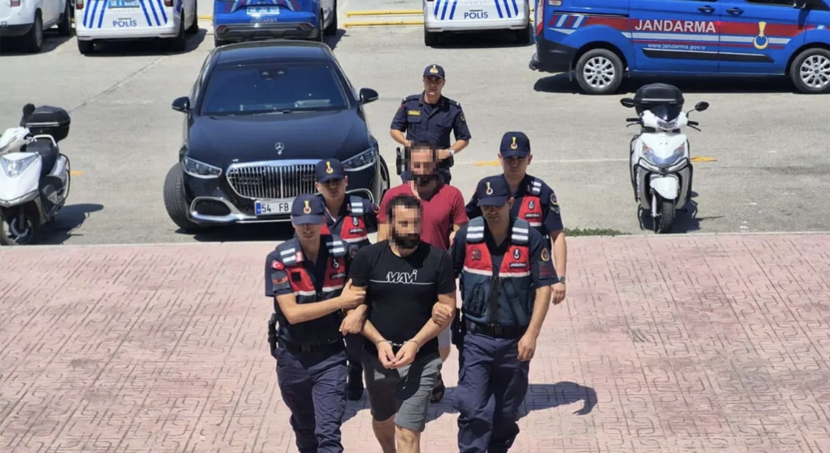 Cinayet şüphelisi 2 kardeş, Bodrum'da yakalandı