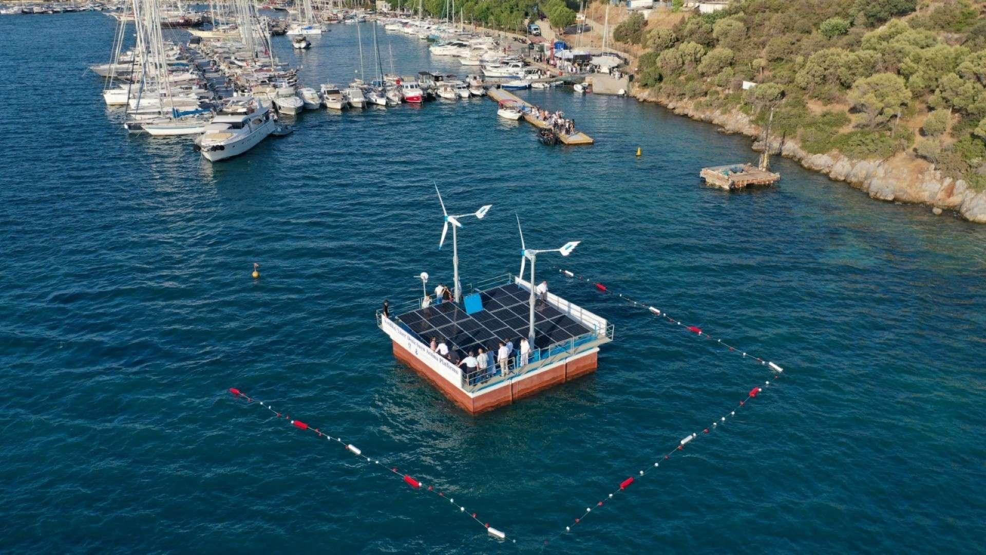 BODRUM BELEDİYESİNDEN BİR İLK: YÜZER DENİZ SUYU ARITMA PLATFORMU TANITILDI