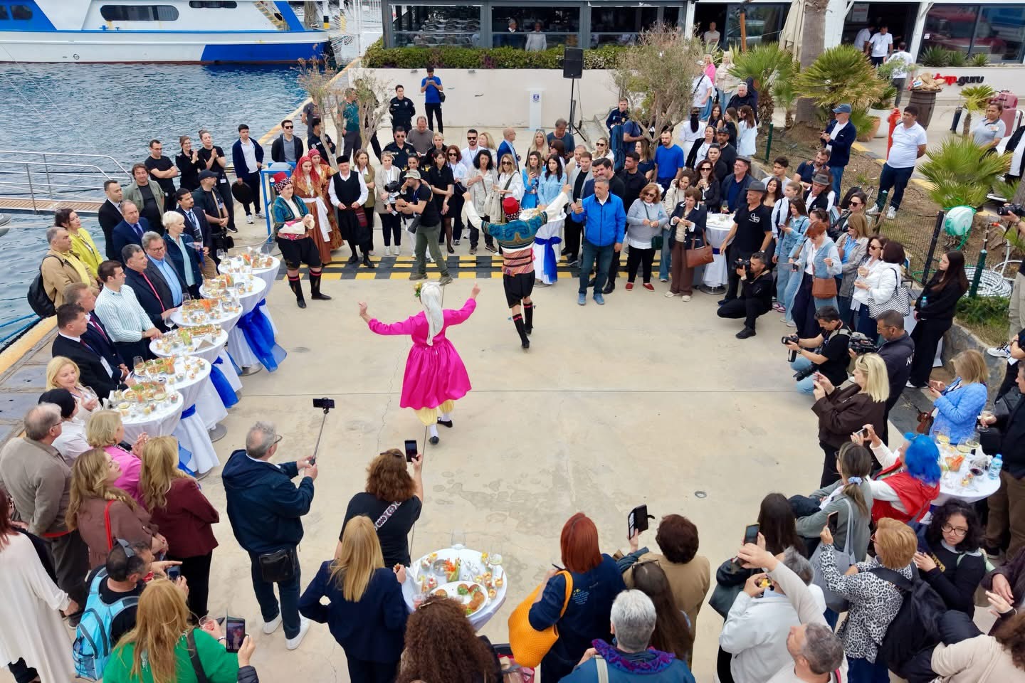 Bodrum’da Uluslararası İki Yaka Kültür Festivali başladı