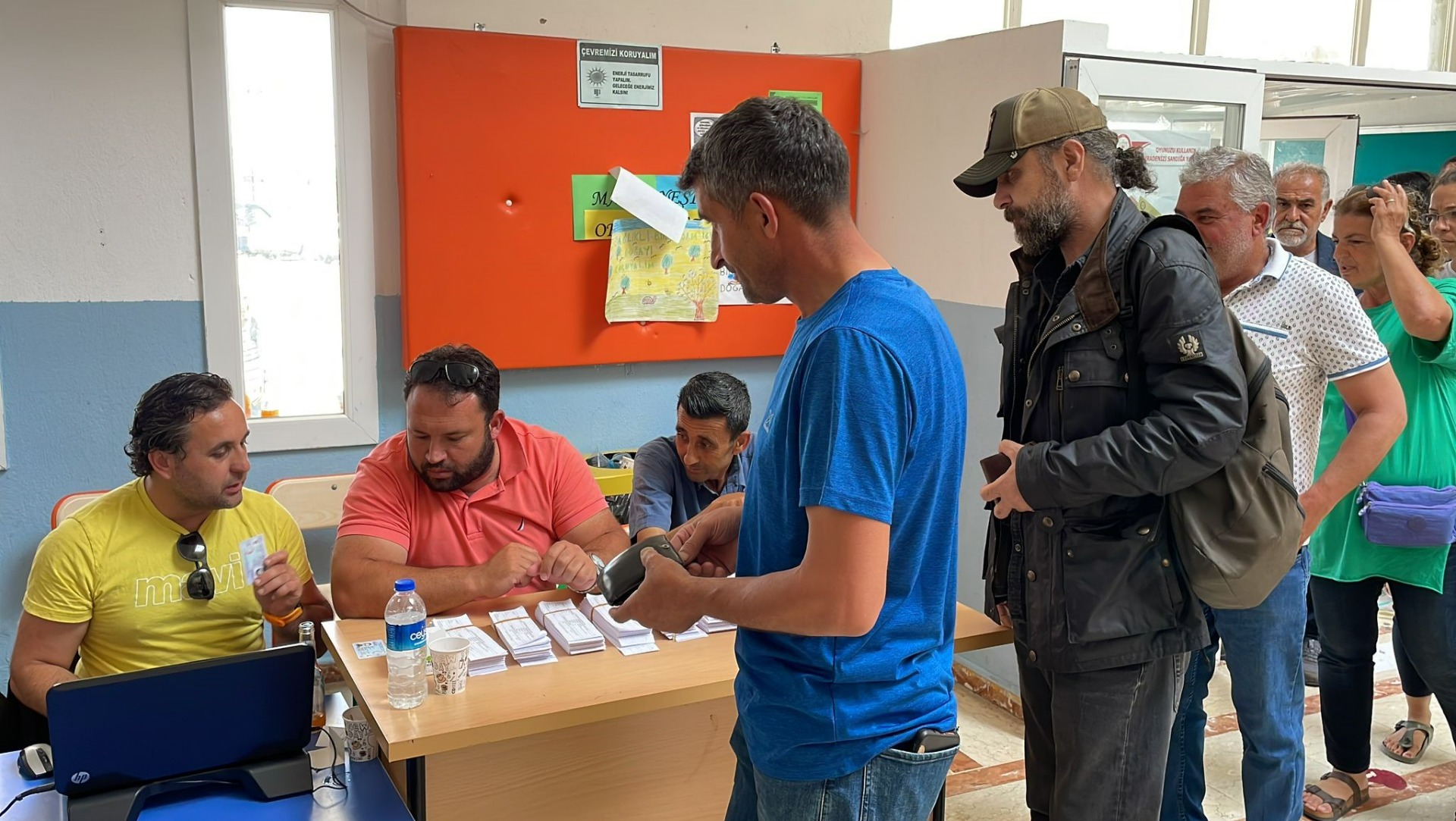 Nejat İşler ve Fedon oylarını Bodrum’da kullandı