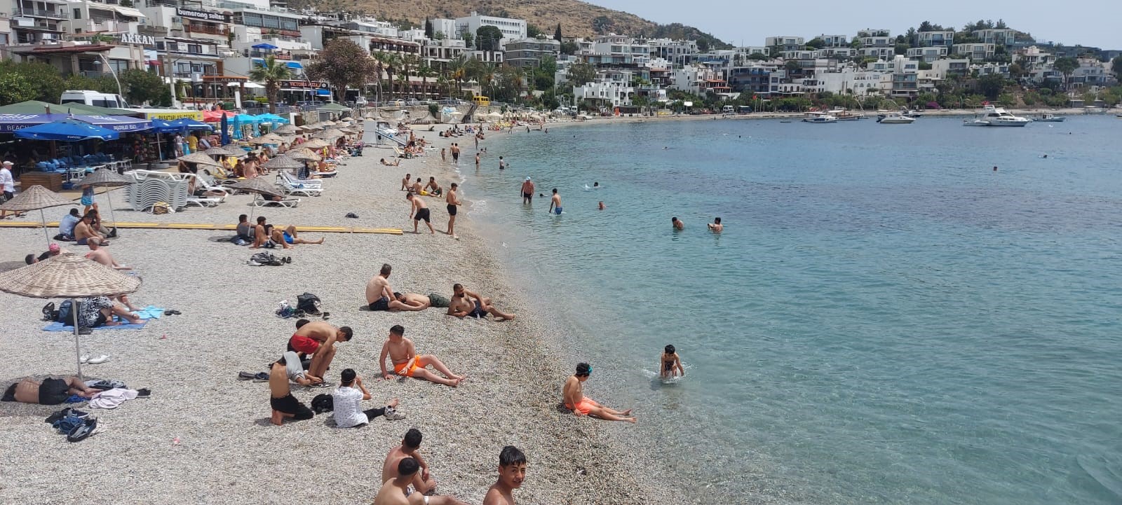 Bodrum'da oyunu kullanan denize akın etti