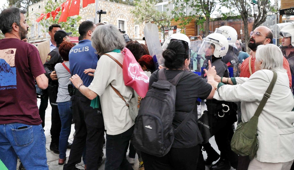 BODRUM’DA GEZİ DAVASI PROTESTOSUNDA GERGİNLİK YAŞANDI 