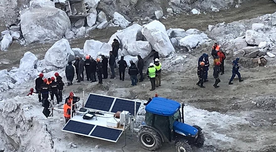 FELDSPAT MADENİNDE GÖÇÜK: 3 ÖLÜ, 1 YARALI