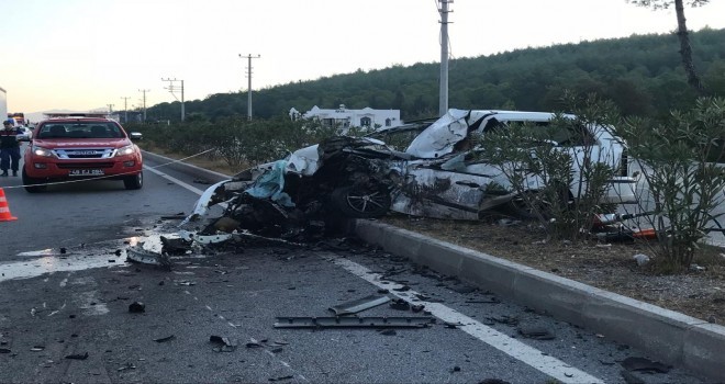 MİLAS YOLUNDA KAZA: 2 ÖLÜ, 23 YARALI!