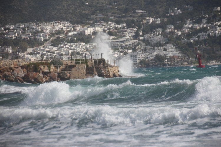 Bodrum-Kaş arası denizlerde fırtına uyarısı